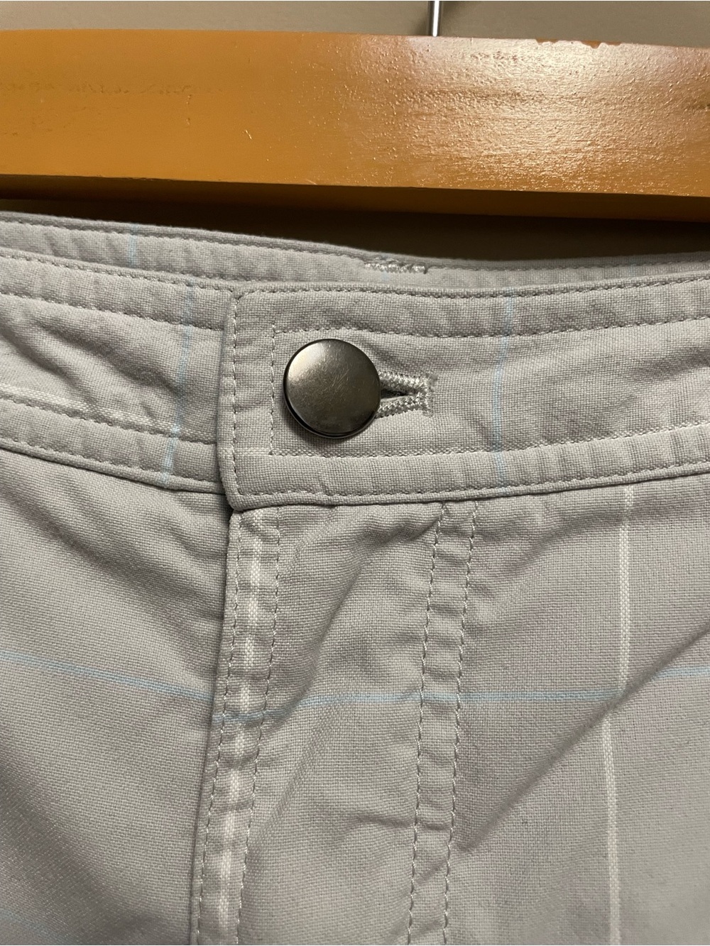 Lululemon Grey Front Flat Shorts Men’s 36 - Picture 3 of 11